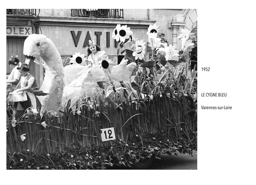 Défilé fleuri Saumur 1952