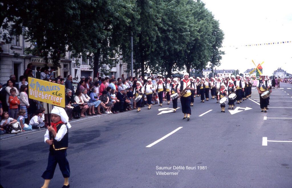 Saumur Défilé fleuri 1981