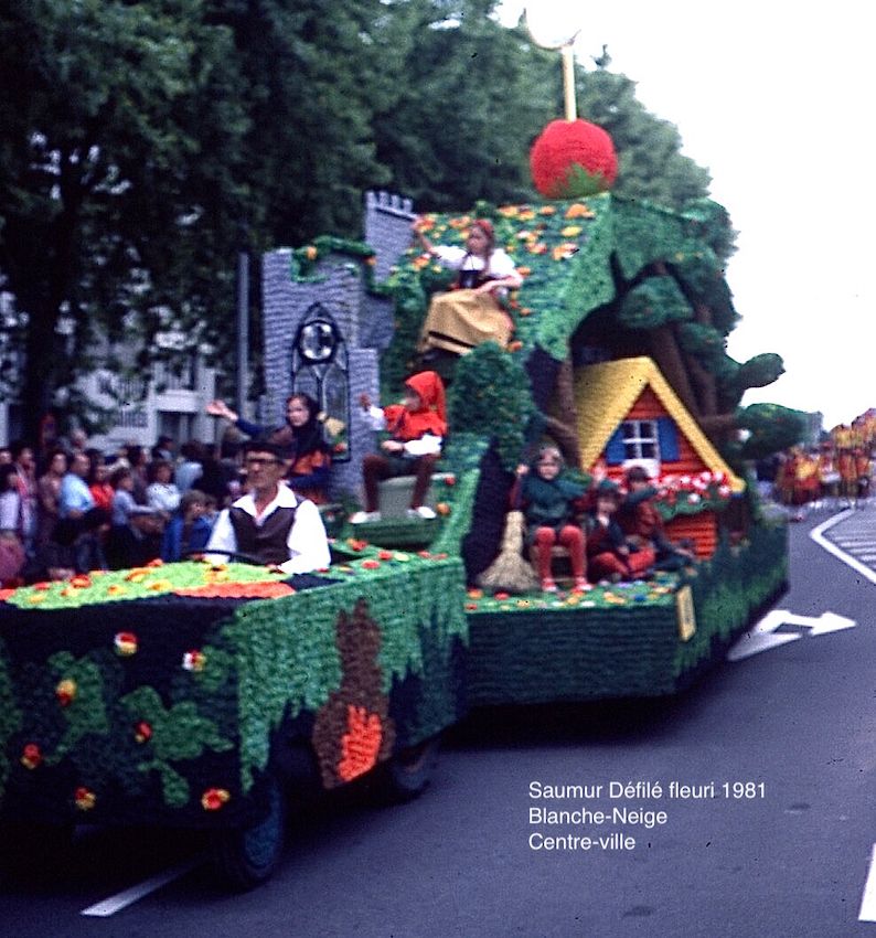 Saumur Défilé fleuri 1981