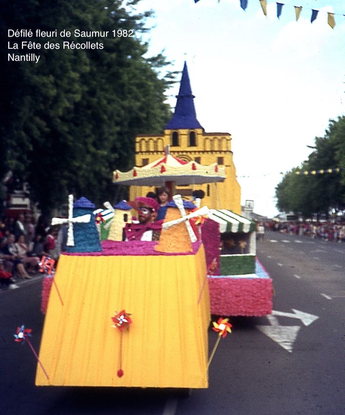 Défilé fleuri de Saumur 1982