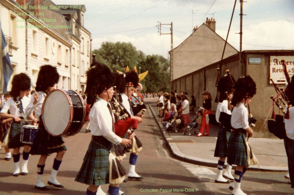 Défilé fleuri de Saumur 1982