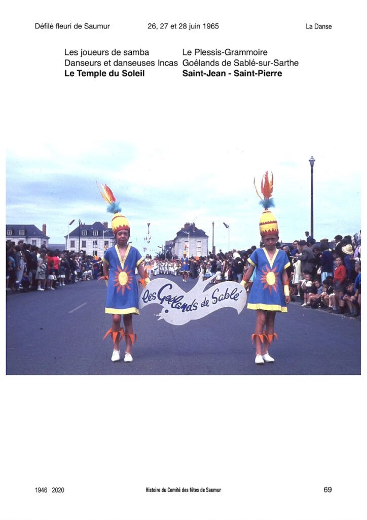 Saumur Mémoires de Fêtes - Défilé fleuri 1965.