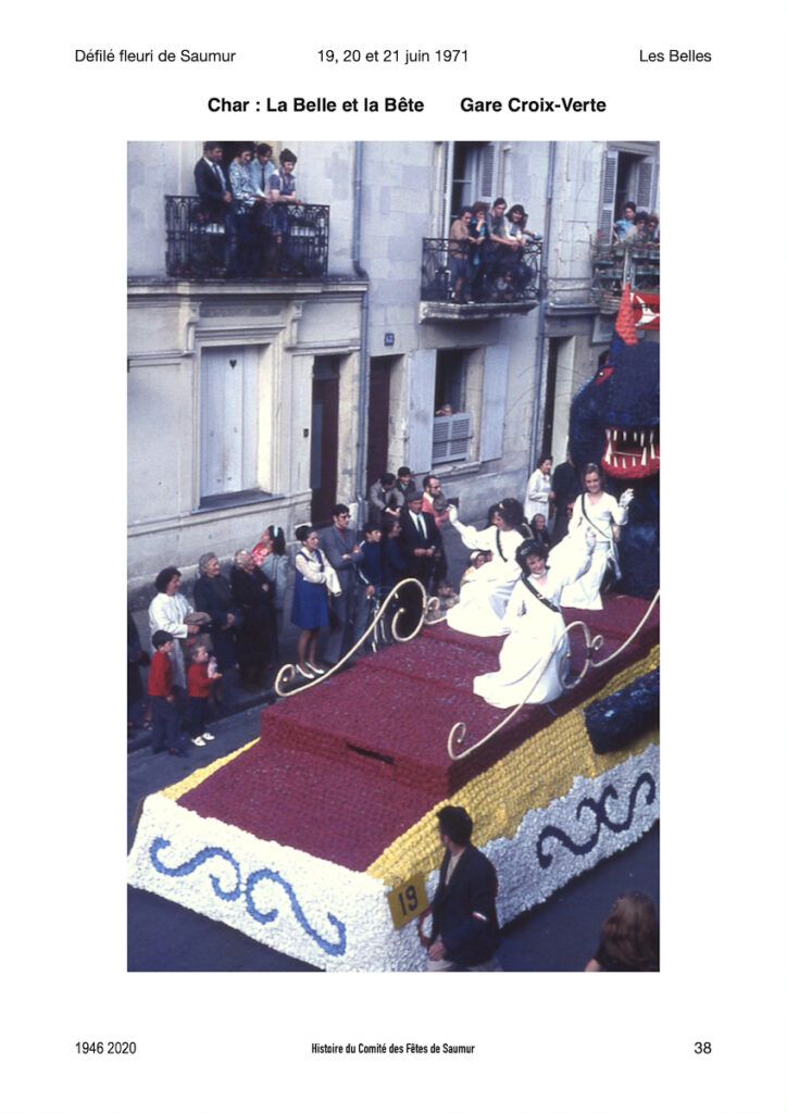 Saumur Mémoires de Fêtes - Défilé fleuri 1971