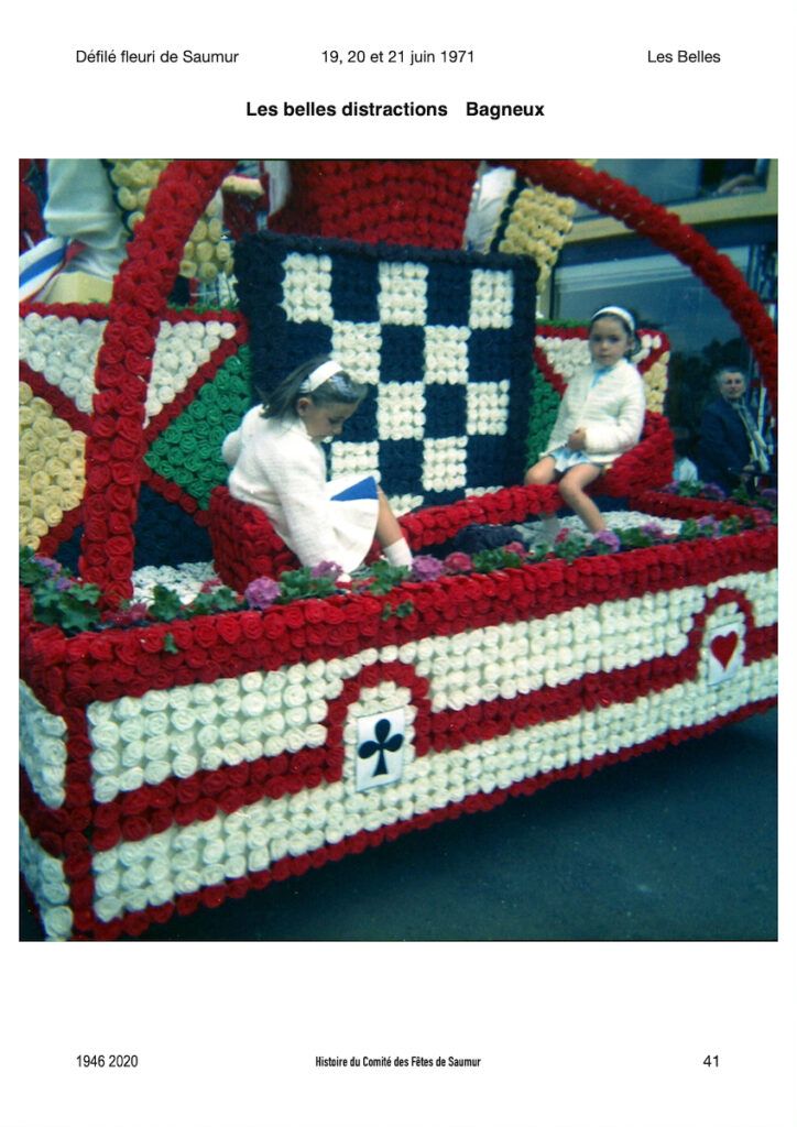 Saumur Mémoires de Fêtes - Défilé fleuri 1971