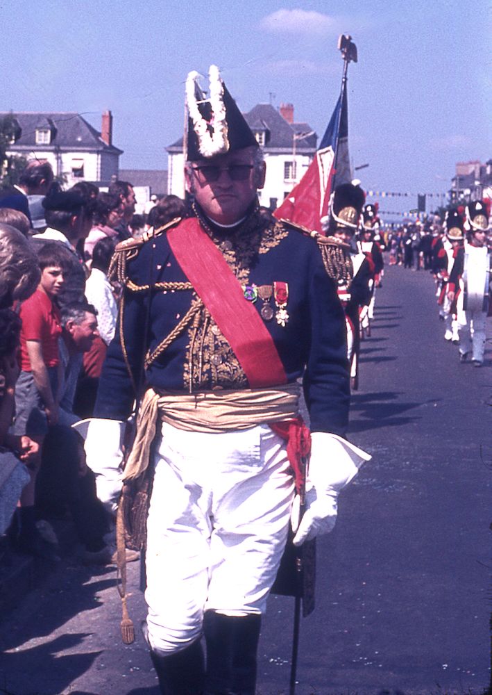 SAUMUR. 25 Juin 1972 Défilé fleuri sur le thème Le Cheval.
