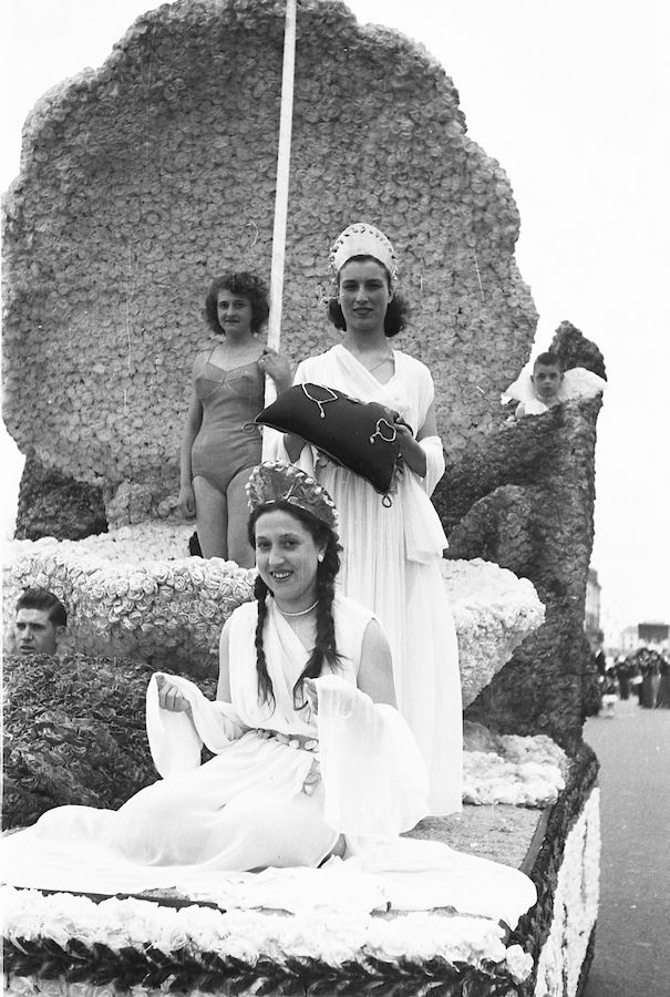 Saumur Mémoires de Fêtes - 1954