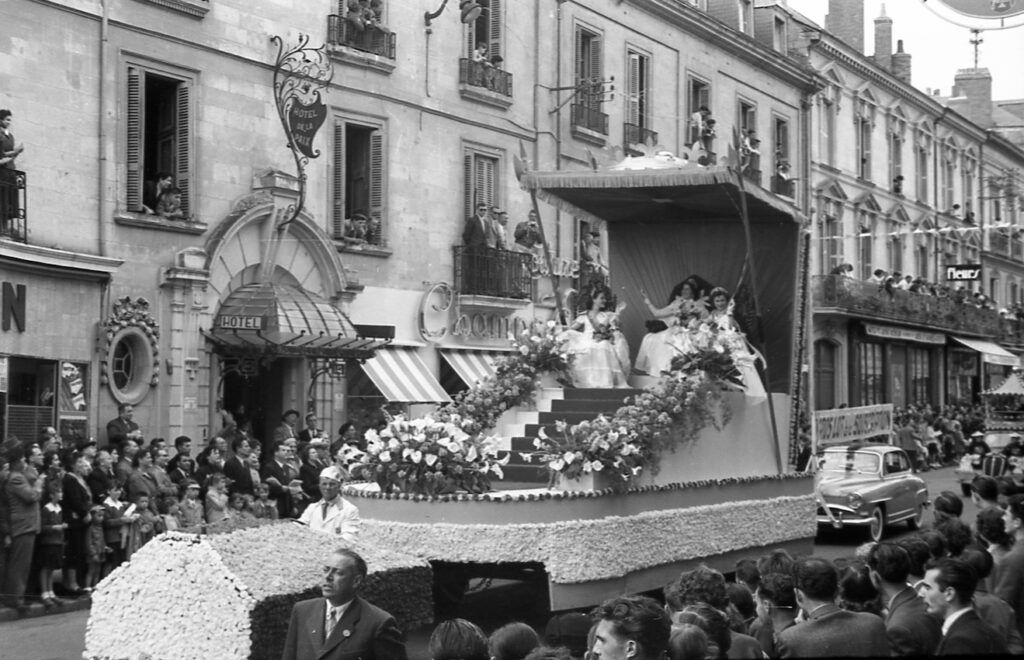 Saumur Mémoires de Fêtes - 1955