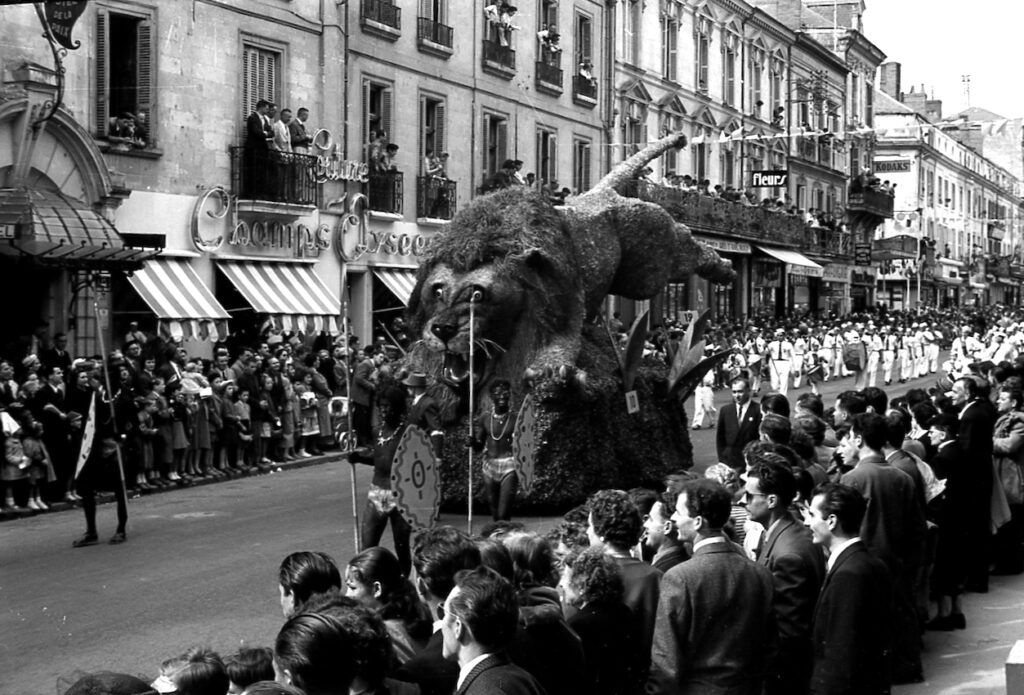 Saumur Mémoires de Fêtes - 1955