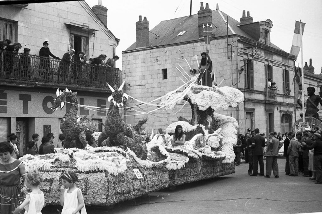 Saumur Mémoires de Fêtes - 1954