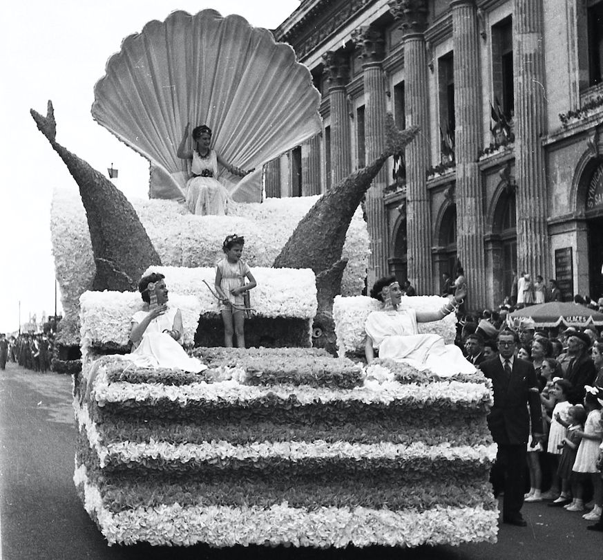 Saumur Mémoires de Fêtes - 1954