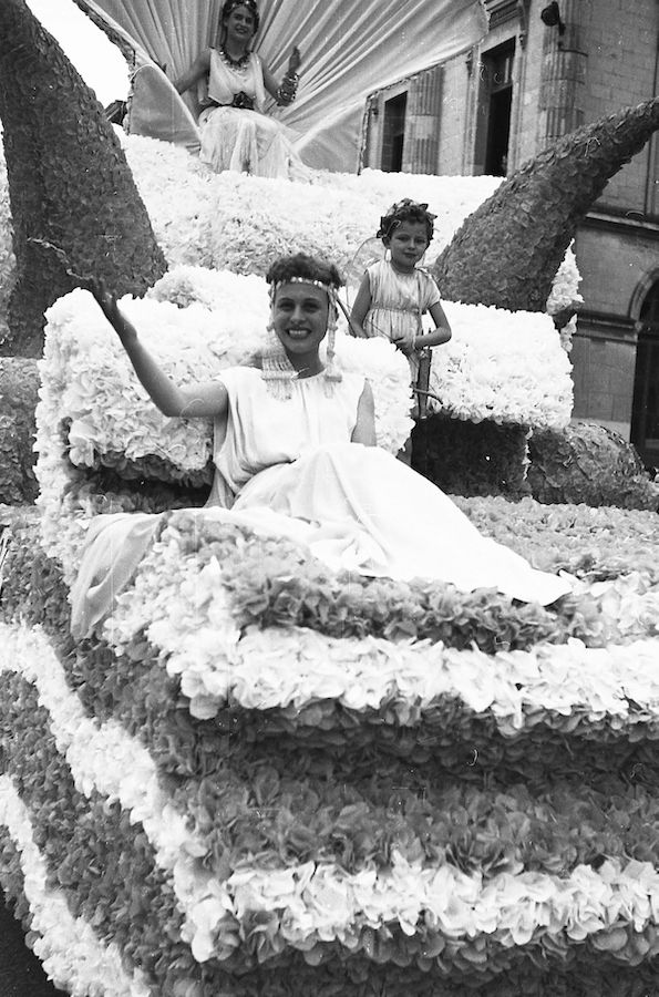Saumur Mémoires de Fêtes - 1954