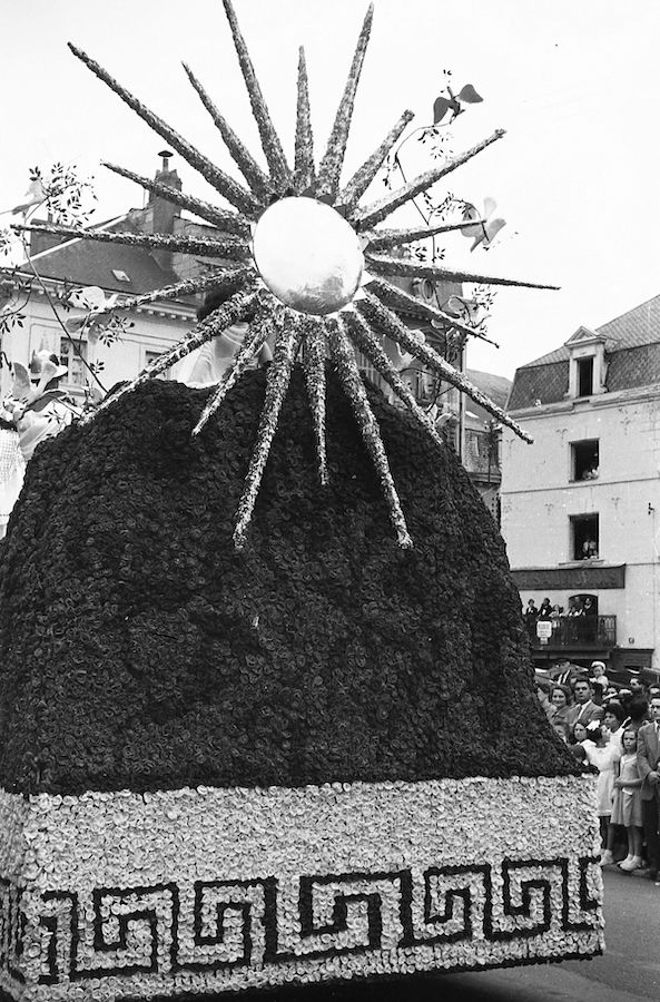 Saumur Mémoires de Fêtes - 1954