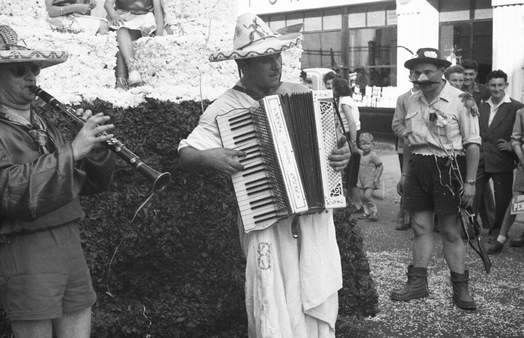 Saumur Mémoires de Fêtes - 1954