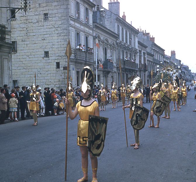 Saumur Mémoires de Fêtes - 1954