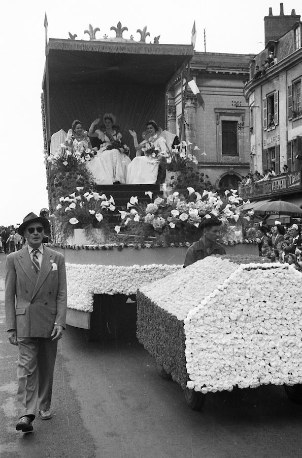 Saumur Mémoires de Fêtes - 1954