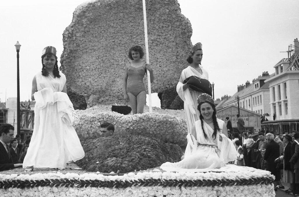 Saumur Mémoires de Fêtes - 1954