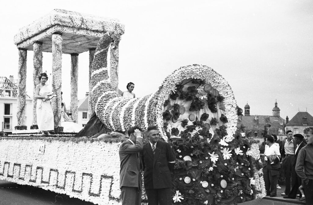 Saumur Mémoires de Fêtes - 1954