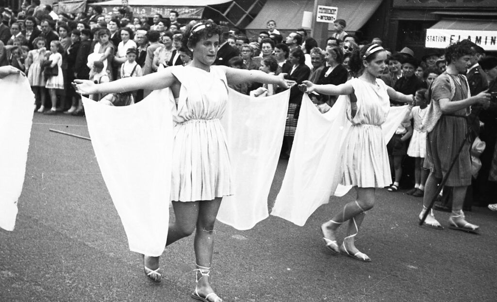 Saumur Mémoires de Fêtes - 1954