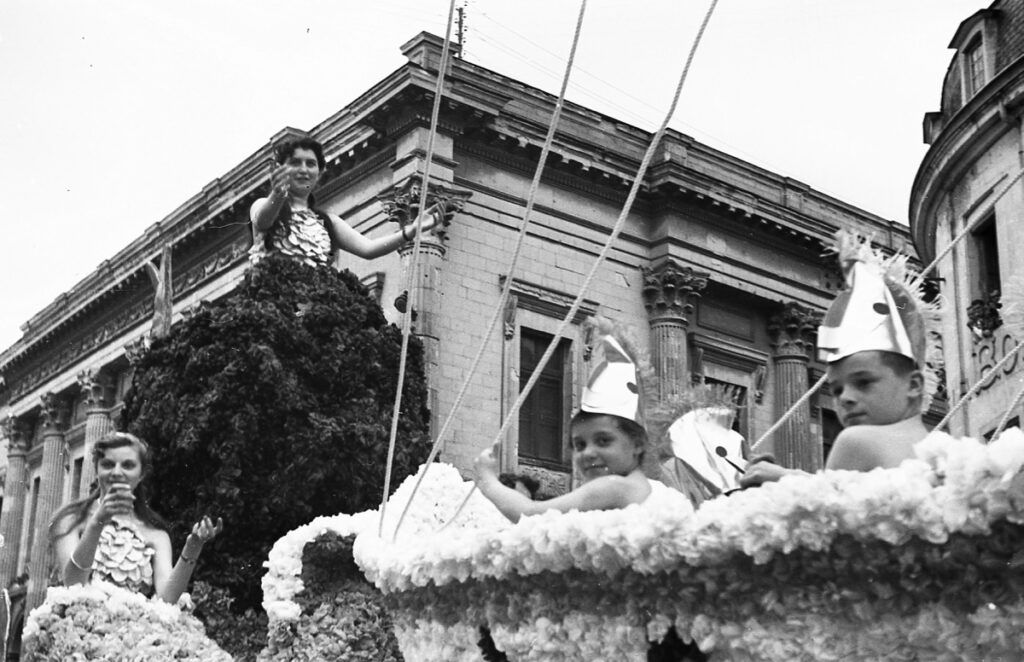 Saumur Mémoires de Fêtes - 1954