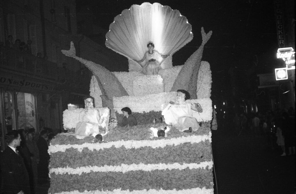 Saumur Mémoires de Fêtes - 1954