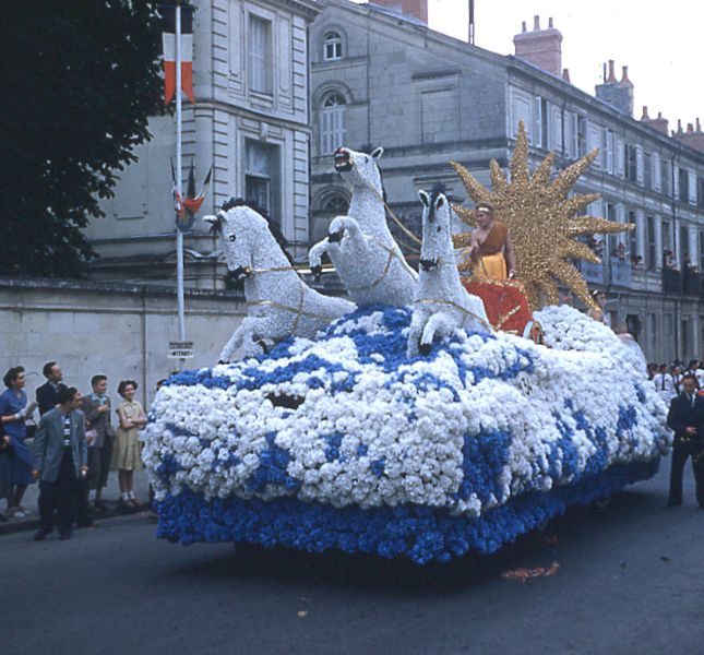 Saumur Mémoires de Fêtes - 1954