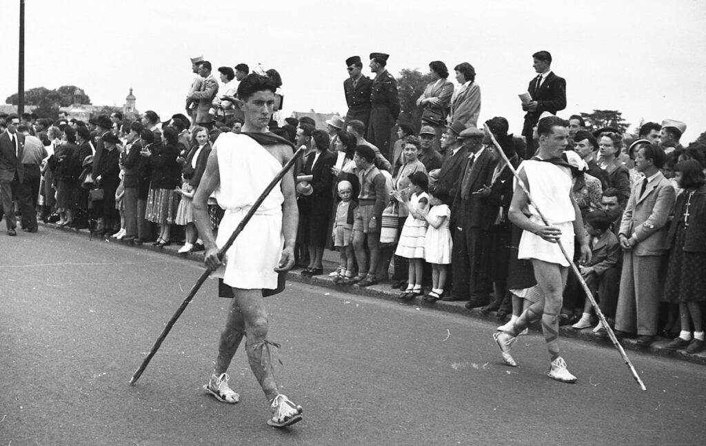 Saumur Mémoires de Fêtes - 1954