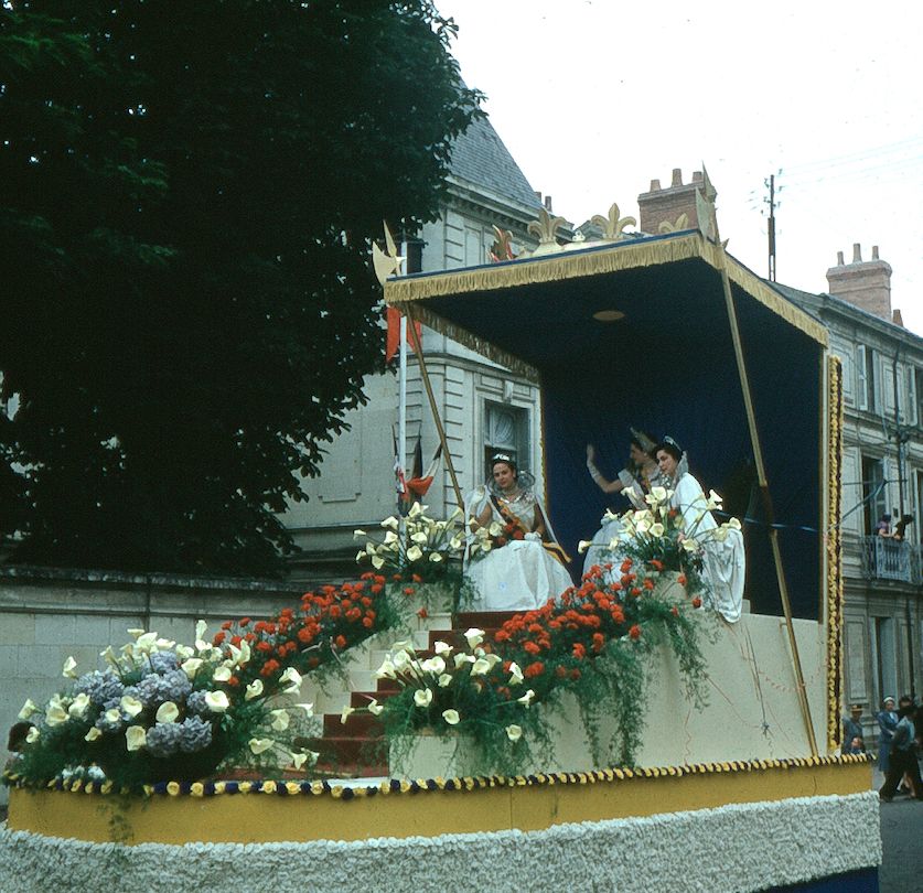 Saumur Mémoires de Fêtes - 1954