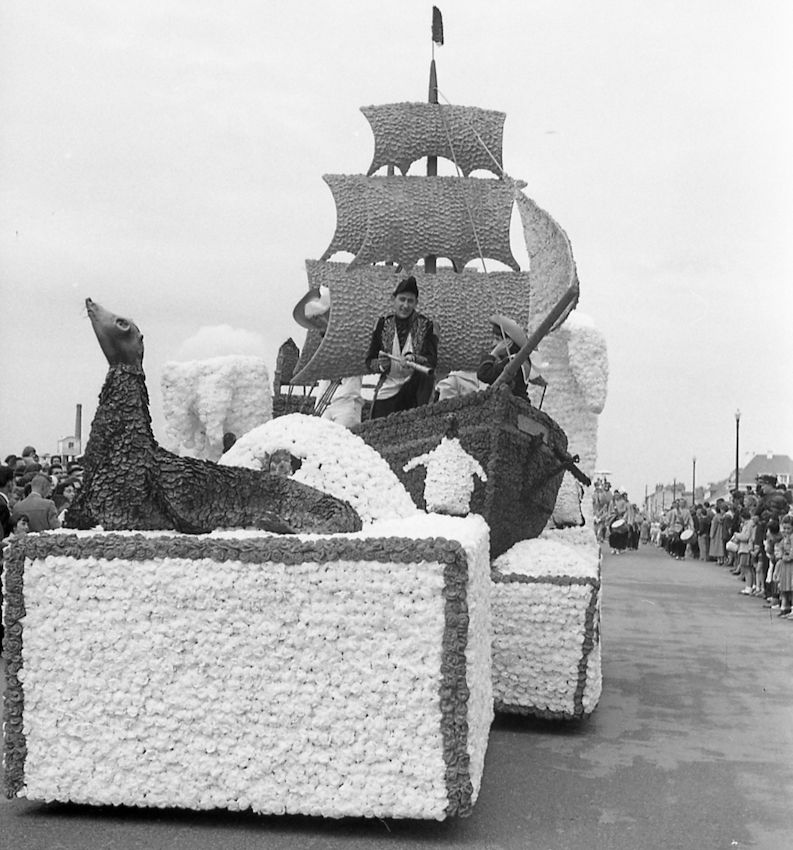 Saumur mémoires de Fêtes - 1955