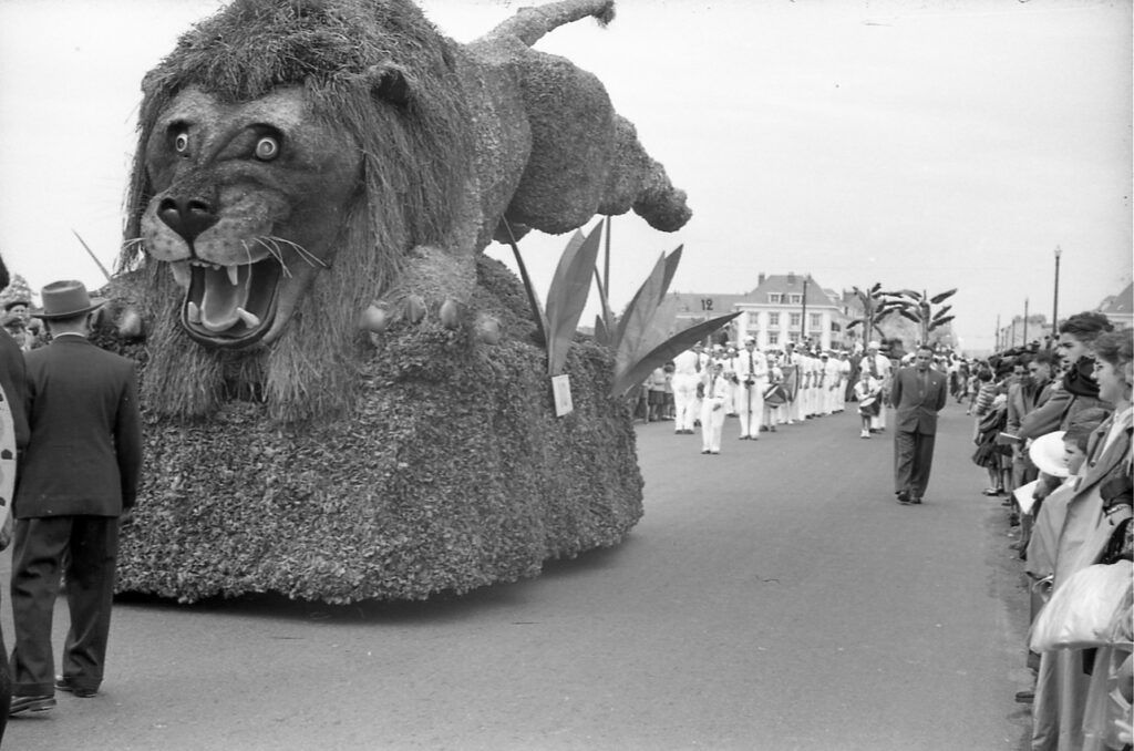 Saumur Mémoires de Fêtes - 1955