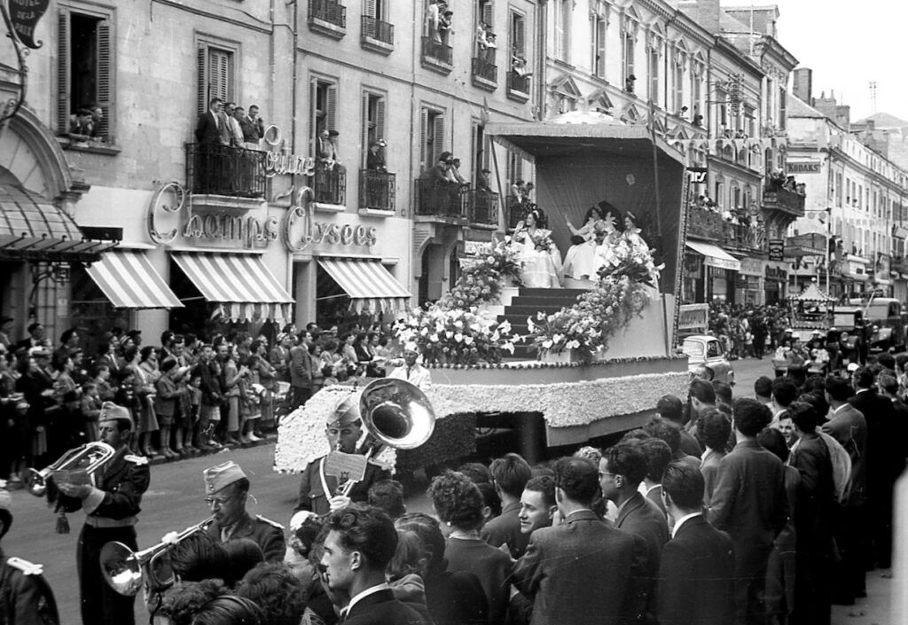 Saumur Mémoires de Fêtes - 1955