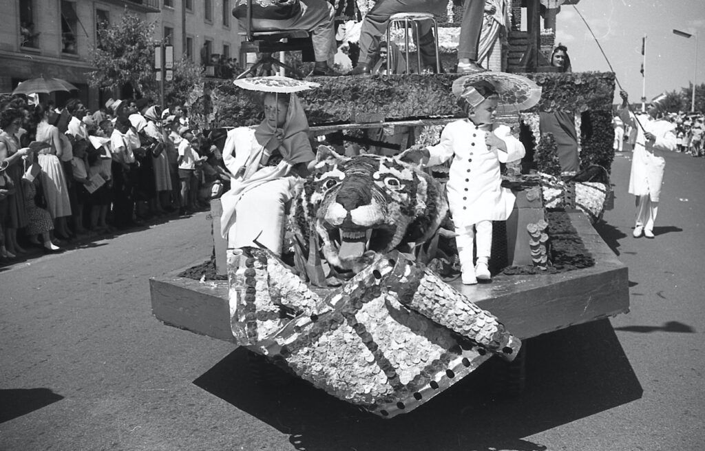 Saumur Mémoires de Fêtes - 1957