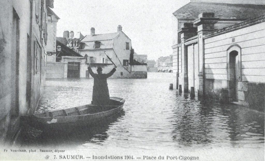 Saumur Hier en cartes postales